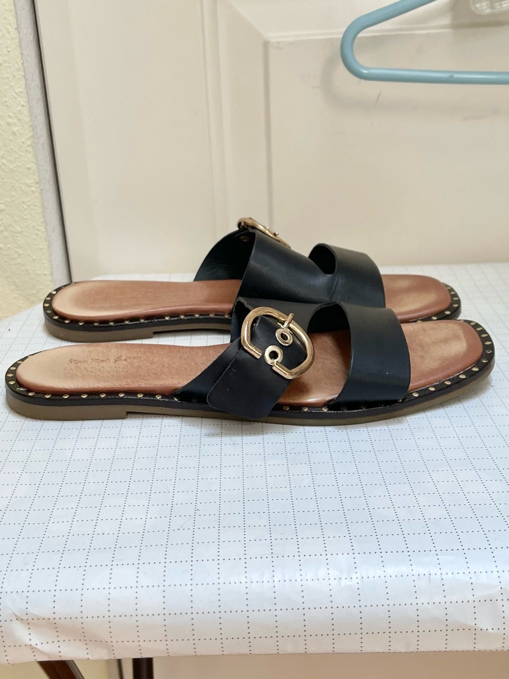 Coach and Four Aquila slide sandals - Picture 5 of 14